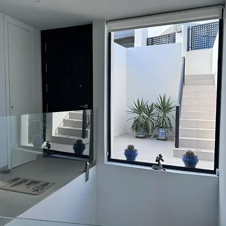 Nieuwbouw Met Zwembad En Lounge